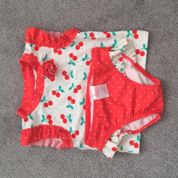 Lot of 3 swim sets EUC - Picture 3 of 5